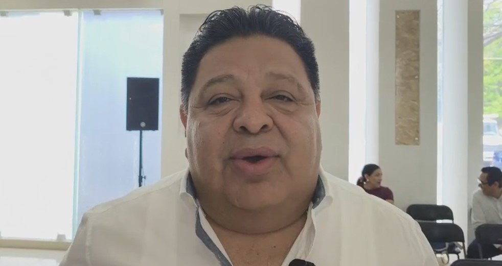 Orlando Muñoz Gómez, councilor in Playa del Carmen, speaking about the land donation to IMSS