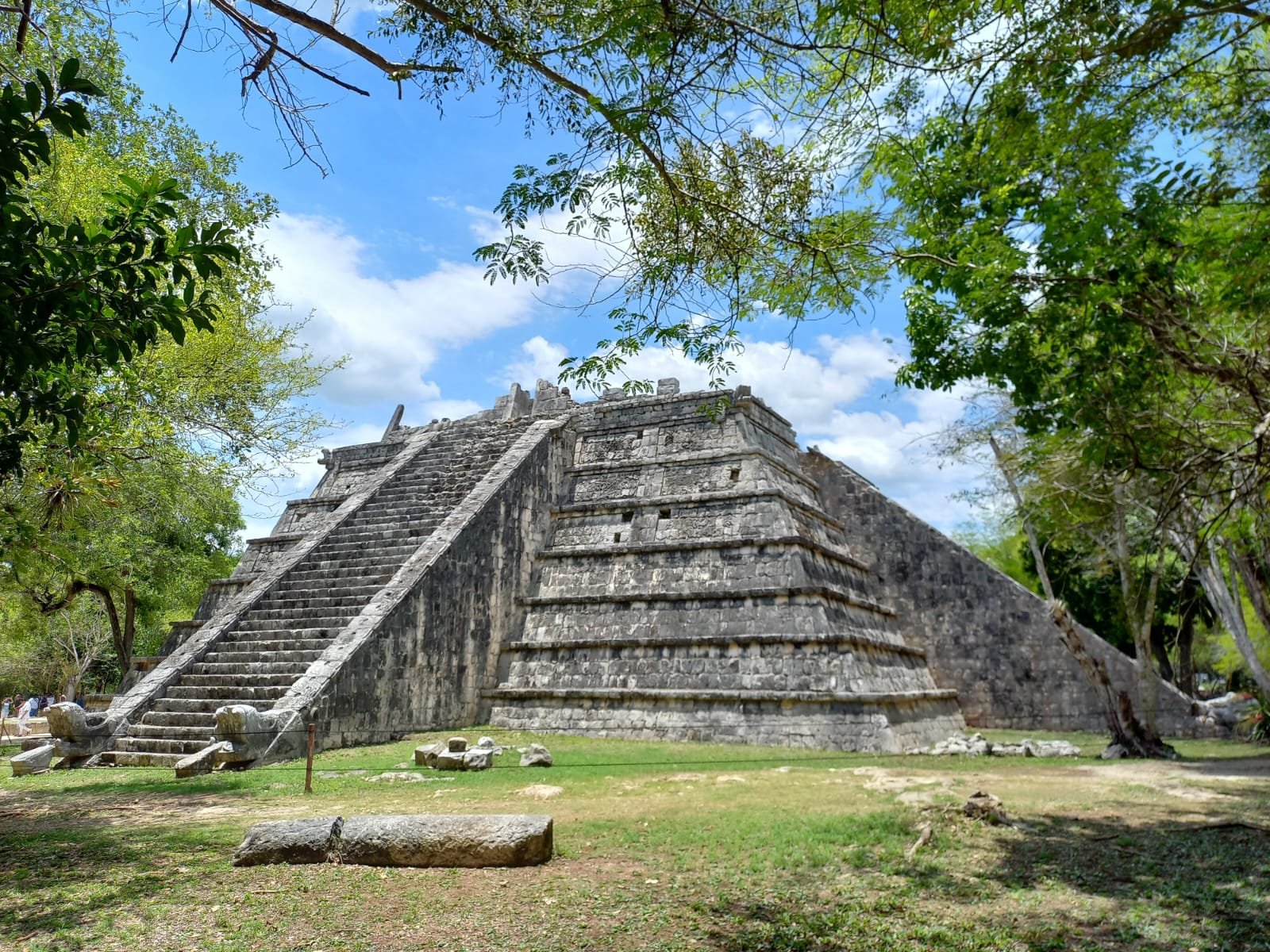 Sun at zenith over Maya pyramid at Chichen Itza, Yucatan