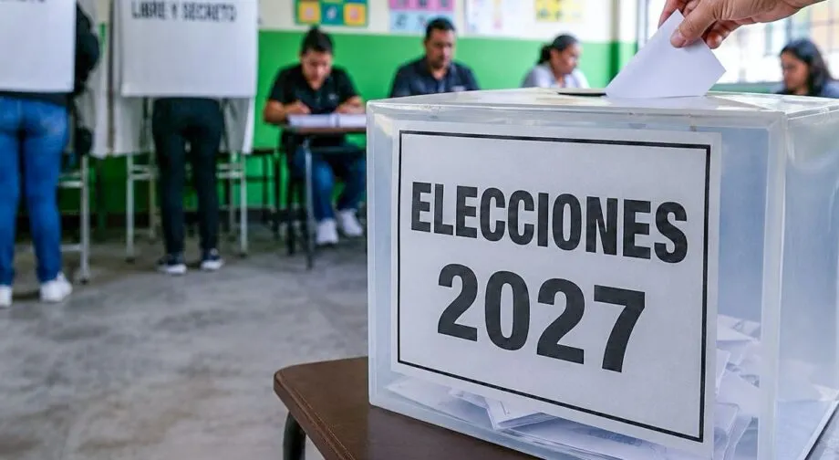 Business leaders in Quintana Roo at a press conference discussing the 2027 electoral process