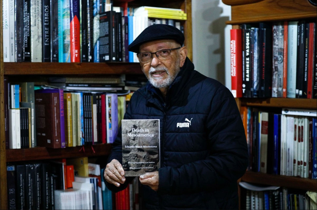 Eduardo Matos Moctezuma, Mexican archaeologist, speaking at a seminar