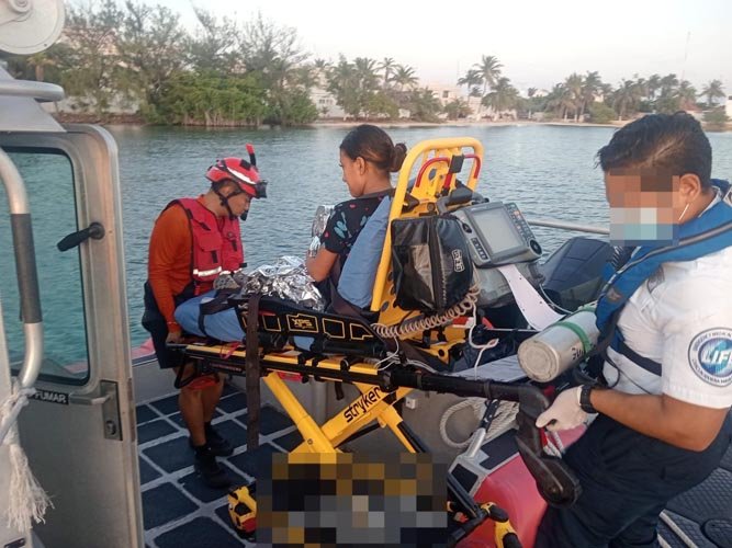 A Mexican Navy Defender boat at sea during the medical evacuation of a 42-day-old infant from Isla Mujeres to Cancun.