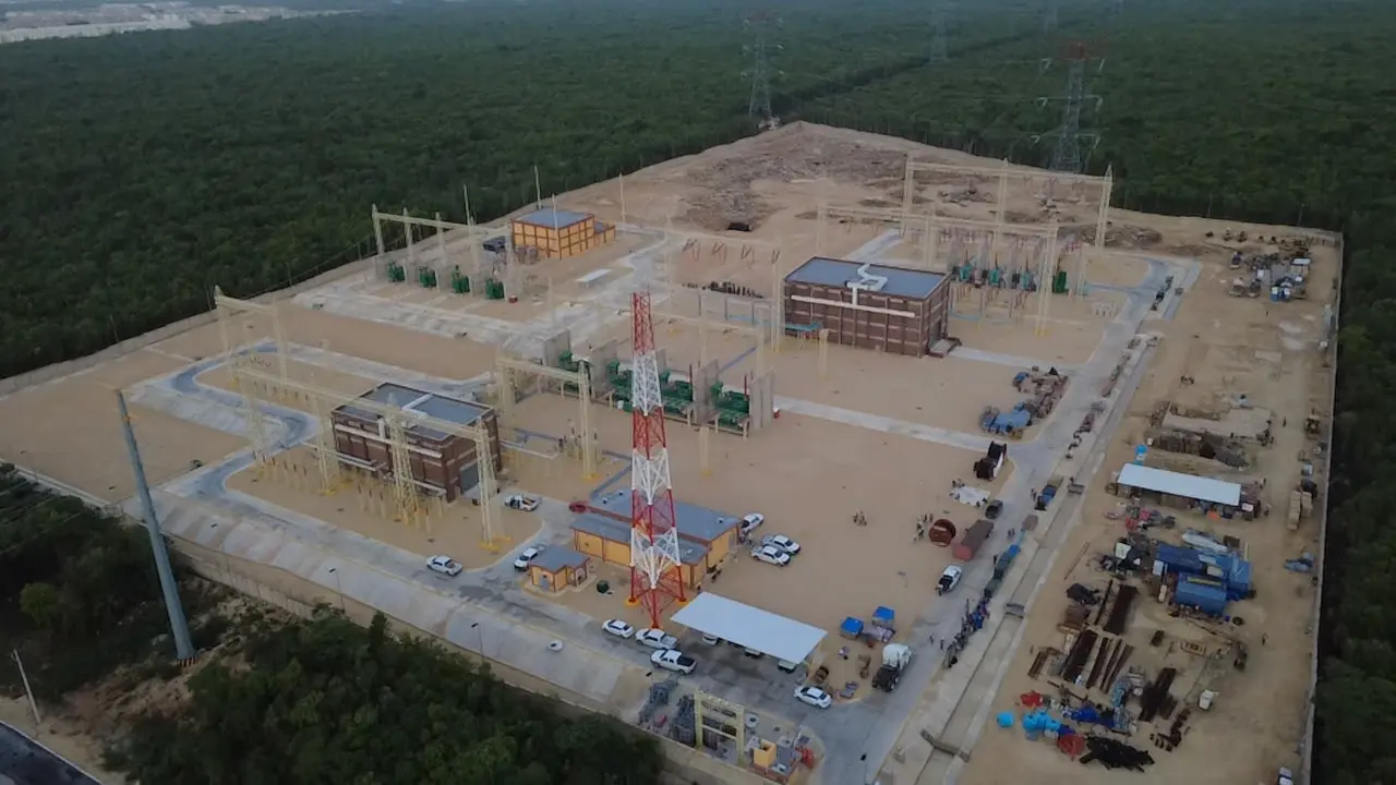 Aerial view of the new Leona Vicario electrical substation in Puerto Morelos, Quintana Roo, operated by CFE.