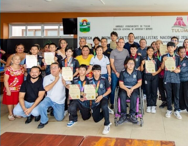 Tulum athletes at recognition ceremony with Mayor Diego Castanon Trejo