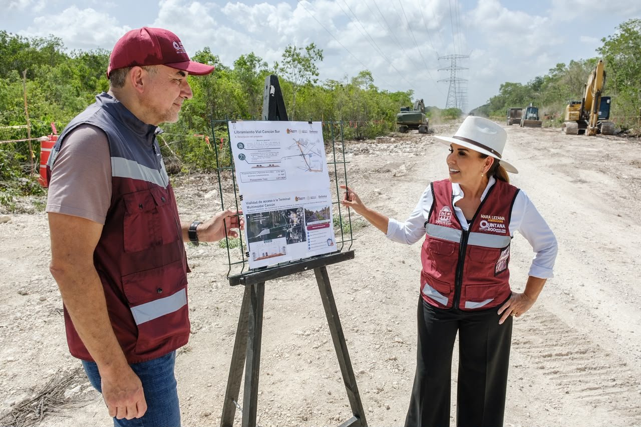 Construction of Cancún Sur Bypass in Quintana Roo, Mexico