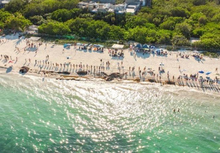 Aerial view of the Chen Zubul coastal property in Playa del Carmen, Quintana Roo