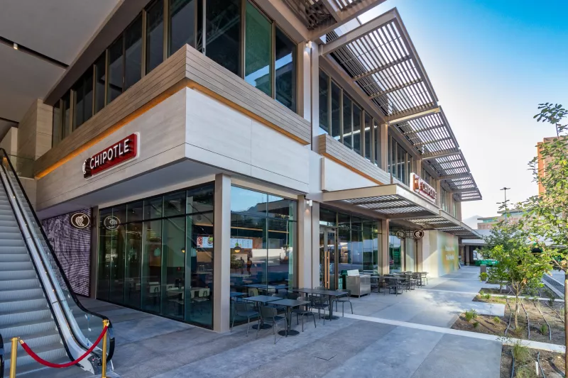 chipotle opens first restaurant in Mexico