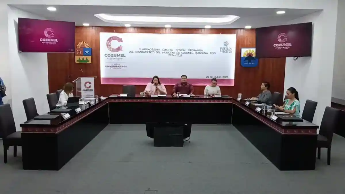 Cozumel Mayor Jose Luis Chacon addresses an empty council chamber after a boycott by six councilors
