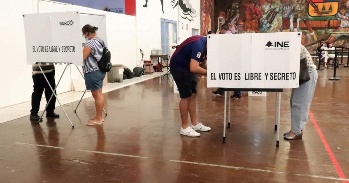 Poster announcing the IEQROO contest for the official slogan of the 2027 local elections in Quintana Roo