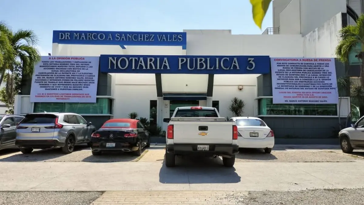 Portrait of Marco Antonio Sánchez Vales, former notary public number 3 in Cancun