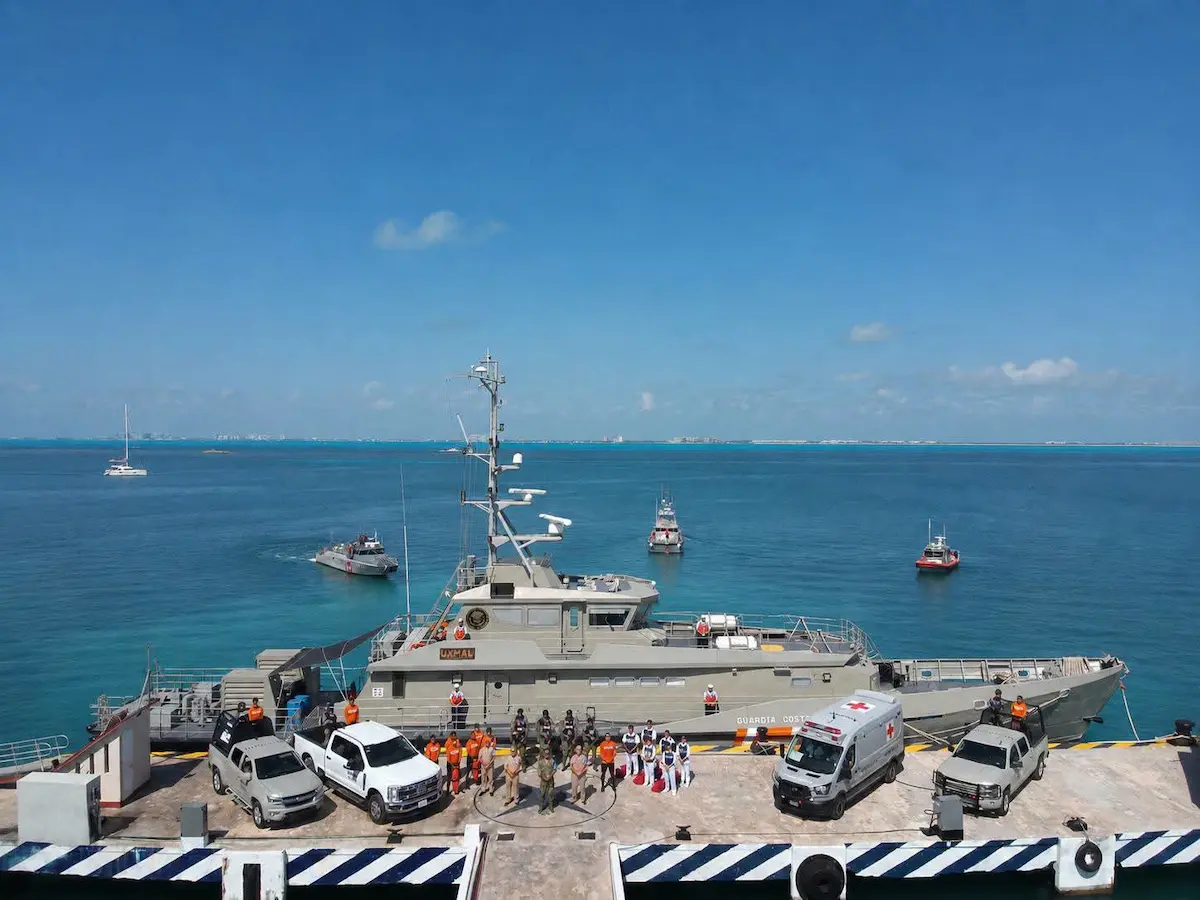 Mexican Navy personnel and boats deployed for Operation Lifeguard Summer 2026 in Quintana Roo