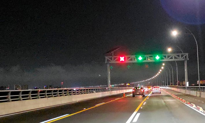 View of the Nichupté Bridge in Cancún, Quintana Roo