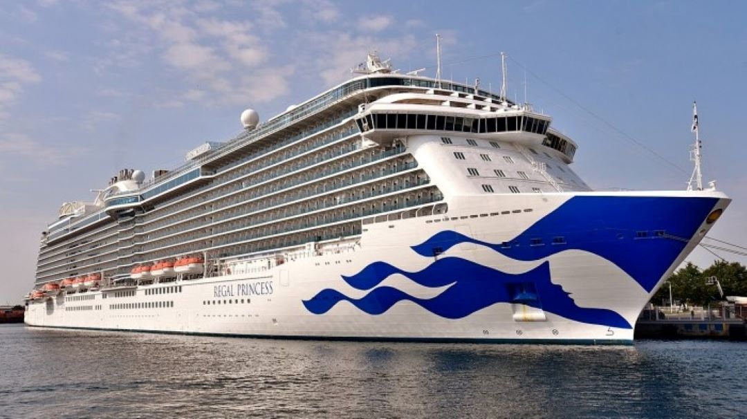 The Regal Princess cruise ship sailing in the Caribbean Sea