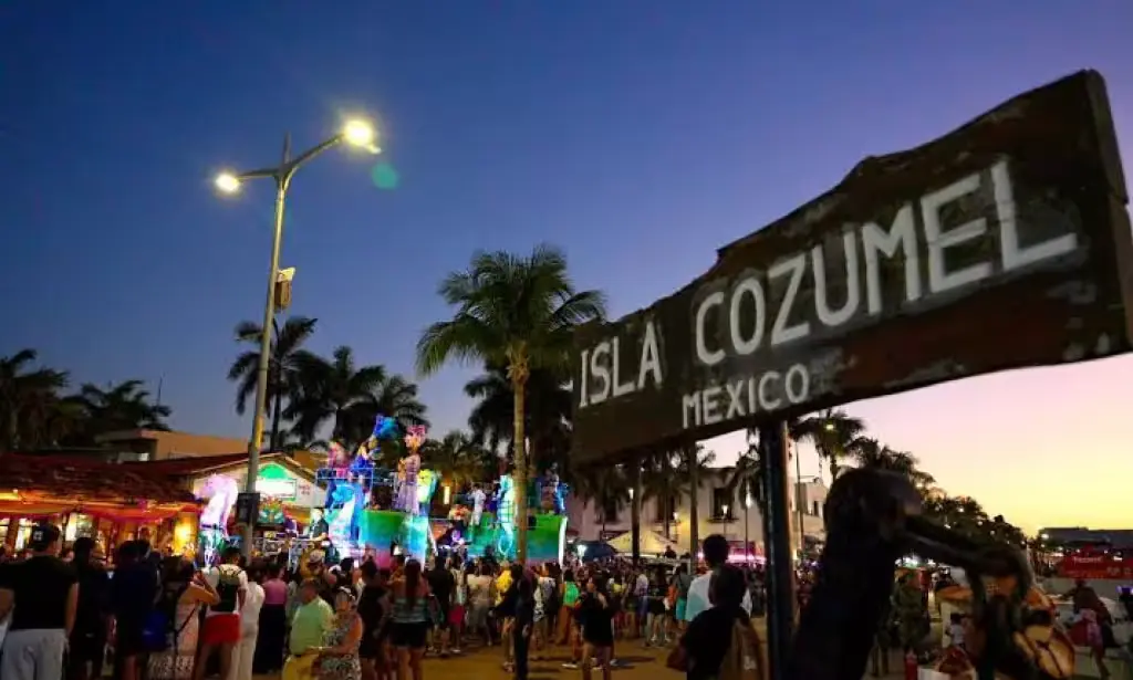 cozumel bets on night events to boost tourism