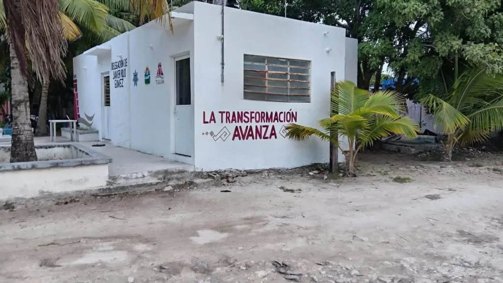 Tulum police vehicle parked outside a police station