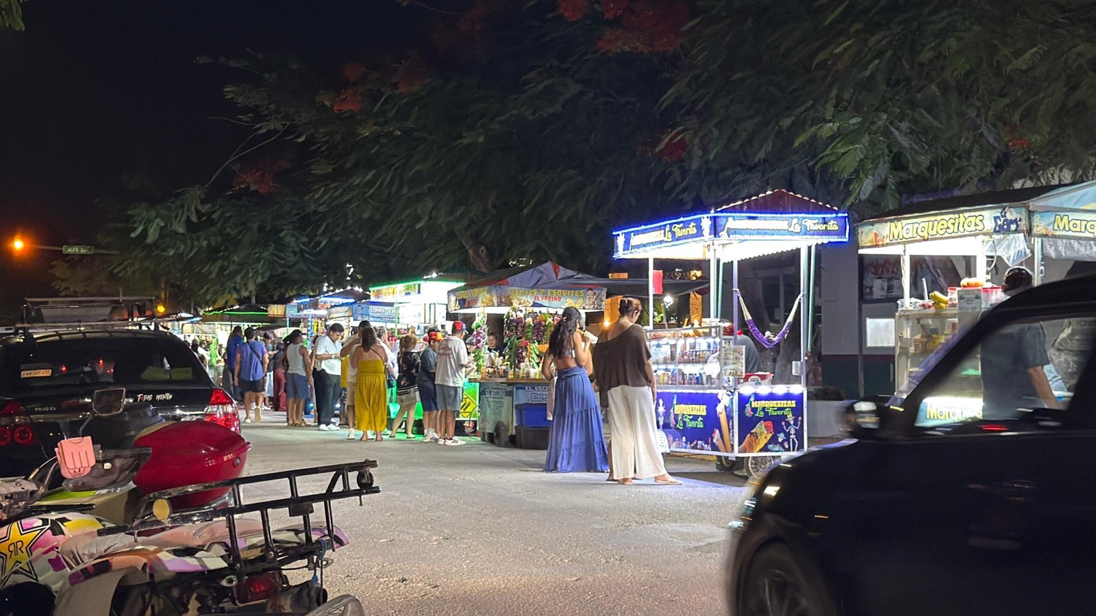Tulum officials plan operation to clear businesses from public streets