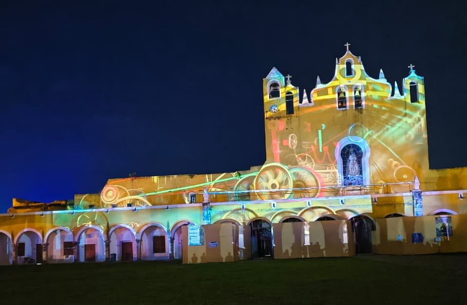 Videomapping projection on the ex-convent of San Antonio de Padua in Izamal, Yucatán