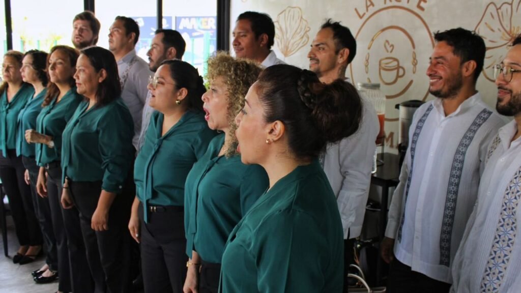 Vózeres: Cancún Vocal Ensemble Preserves Traditional Music With A ...