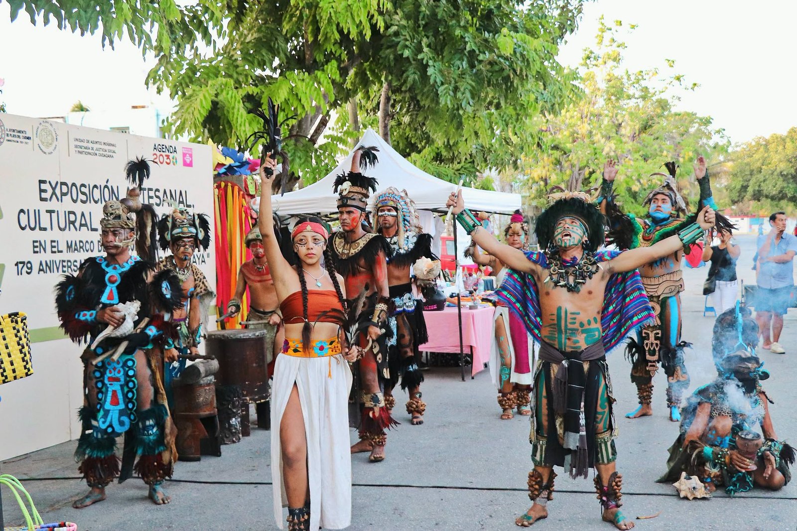 Local artists, artisans and performers came together in Playa del Carmen for an exhibition commemorating the 179th anniversary of the beginning of the Maya Social War
