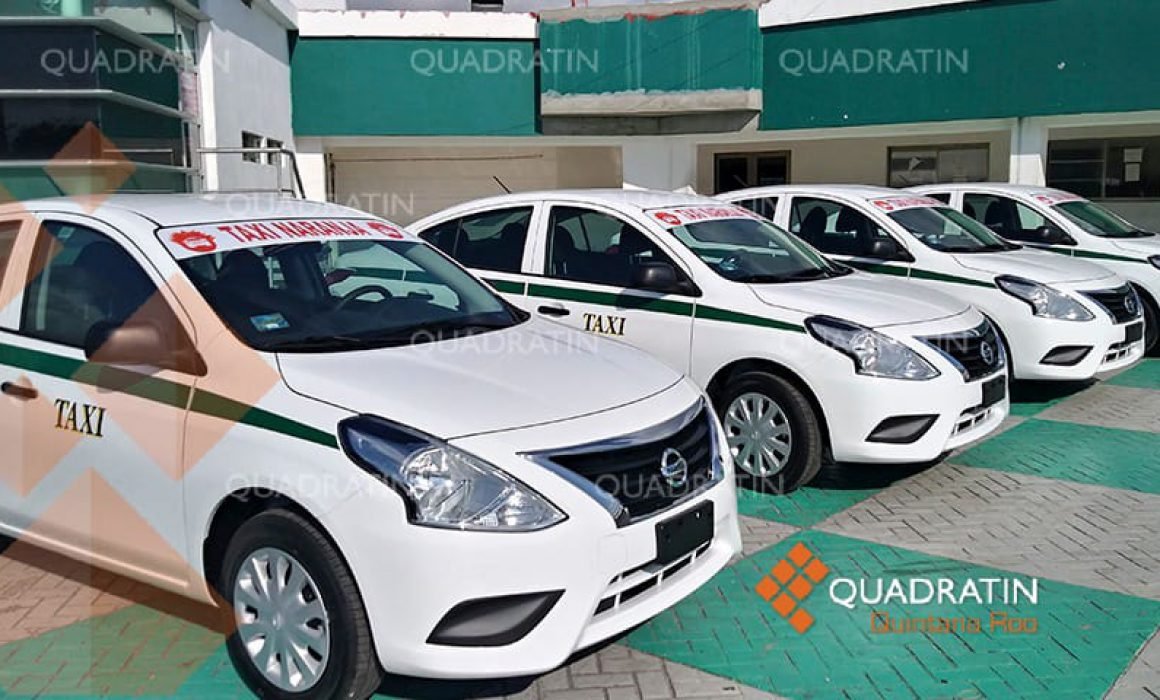 Taxi equipped with a security camera in Cancun as part of the C5 surveillance program.