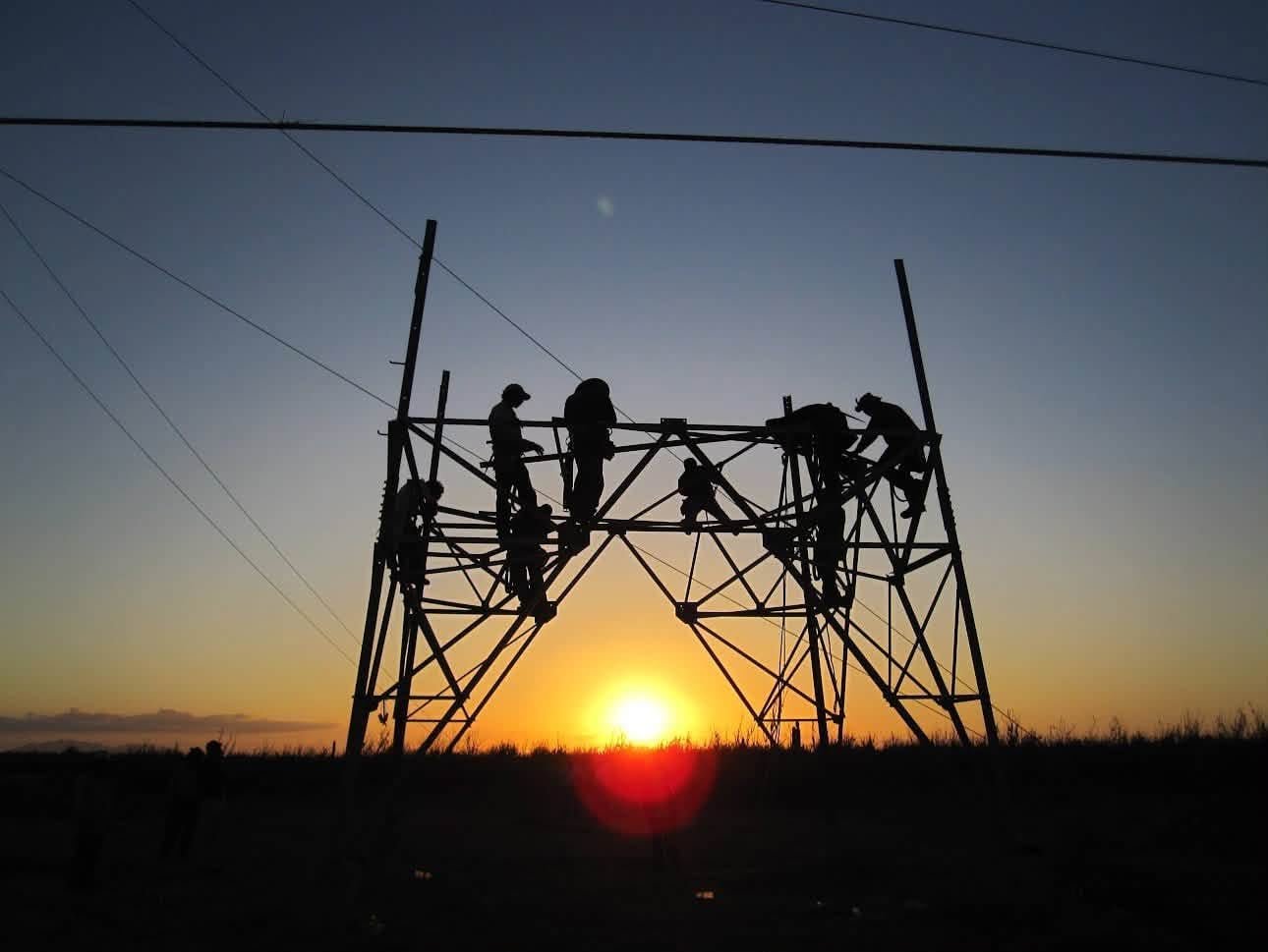 CFE workers inspect electrical infrastructure in Quintana Roo to address power outages