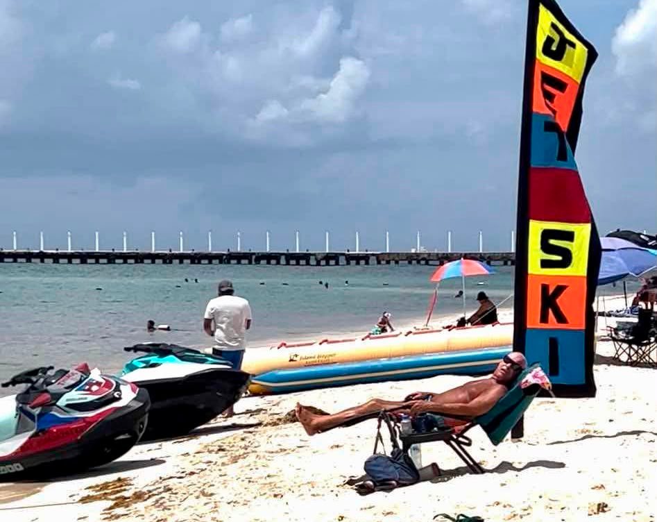 Beach in front of Coralina Daylight Club in Playa del Carmen