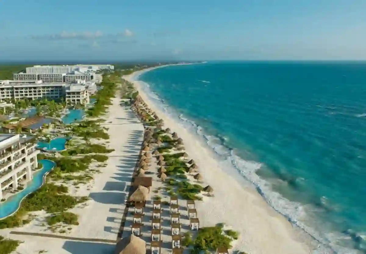 Hotels and beach in Costa Mujeres, Quintana Roo
