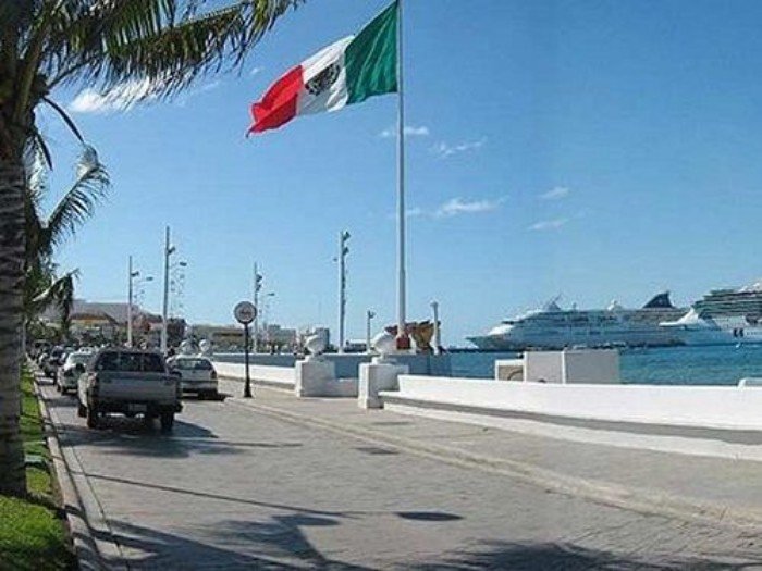 The Rafael E. Melgar boardwalk in Cozumel, Mexico, proposed for renovation.