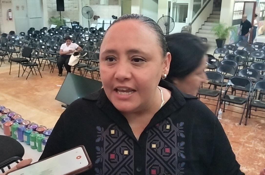 Cristina Torres Gomez, secretary of government, speaks about recent power outages in Cancun and Playa del Carmen.