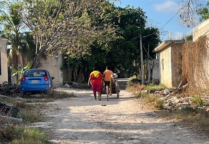 Houses in the Cuna Maya area of Cancún awaiting municipalization