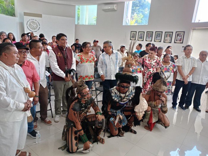 Indigenous leaders and community members gather at a forum in Playa del Carmen to discuss proposals for Mexico's new indigenous rights law.