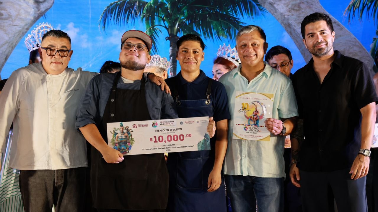 Chefs present ceviche dishes at the 2026 Isleño Ceviche Contest in Isla Mujeres