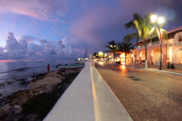 cozumel malecon at night