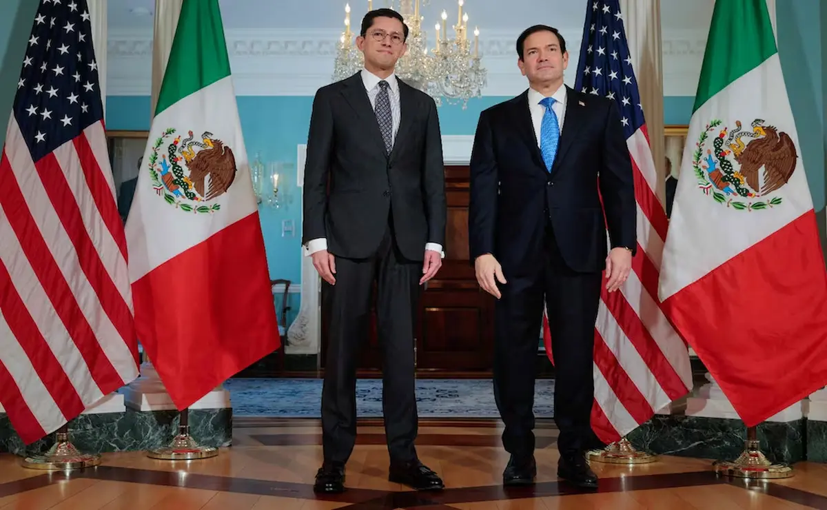 Secretary of State Marco Rubio and Mexican Foreign Secretary Roberto Velasco meet in Washington.
