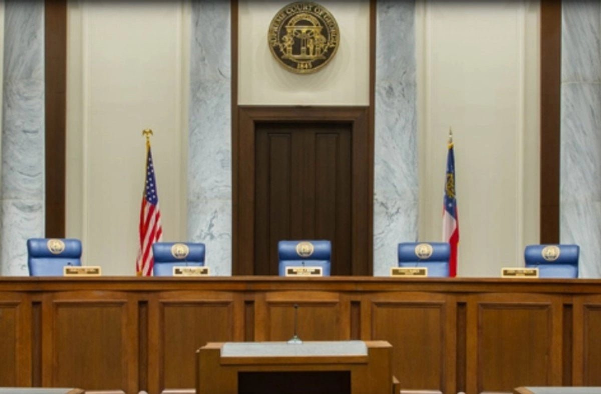 Mexican engineers and technical professionals who sued Hyundai and Kia over recruitment fraud and unpaid wages