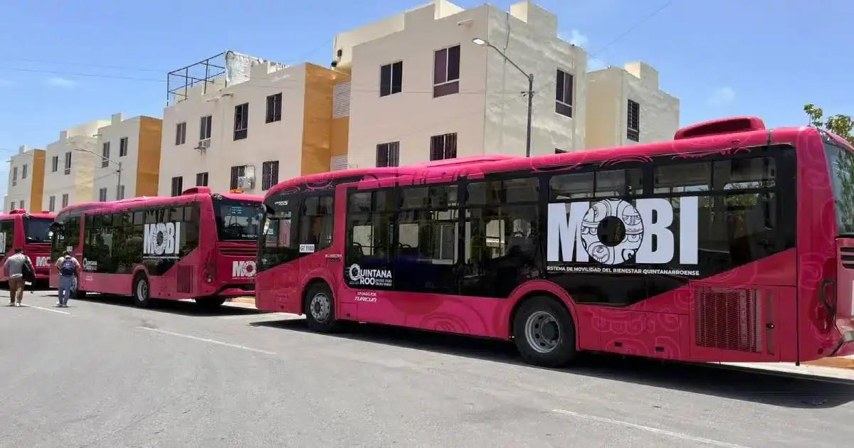 A MOBI public transit bus on a Cancun street near the Hotel Zone