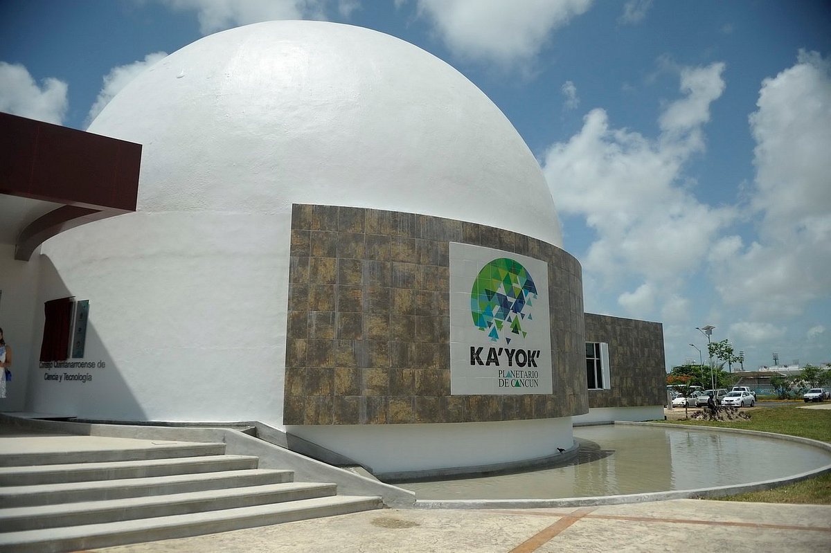 The Planetario Ka'Yok' in Cancún, closed for a major renovation project