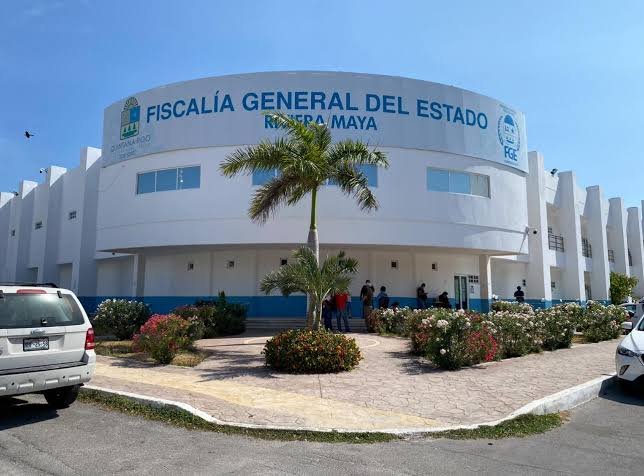Salvador Contreras Mis, third visitor of the Quintana Roo Human Rights Commission, speaks about complaints against the prosecutor's office in Playa del Carmen.