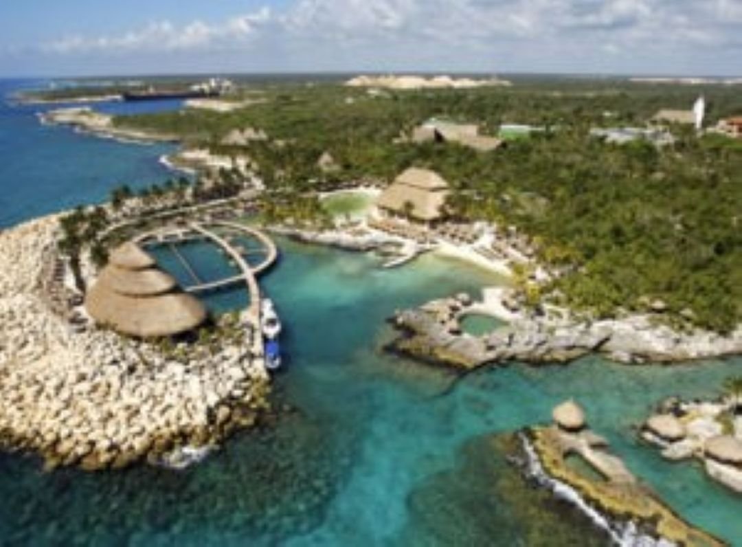 Official Semarnat resolution authorizing construction at Xcaret park with indigenous consultation requirement.