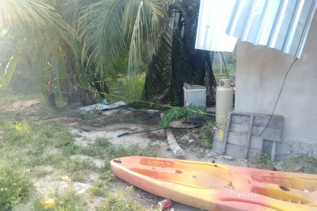 A 28-year-old man suspected of killing his grandfather in Chetumal was detained by neighbors and held until police arrived.
