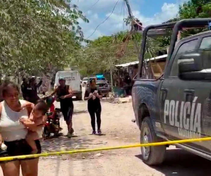 Police investigate a shooting in Playa del Carmen's Las Torres neighborhood