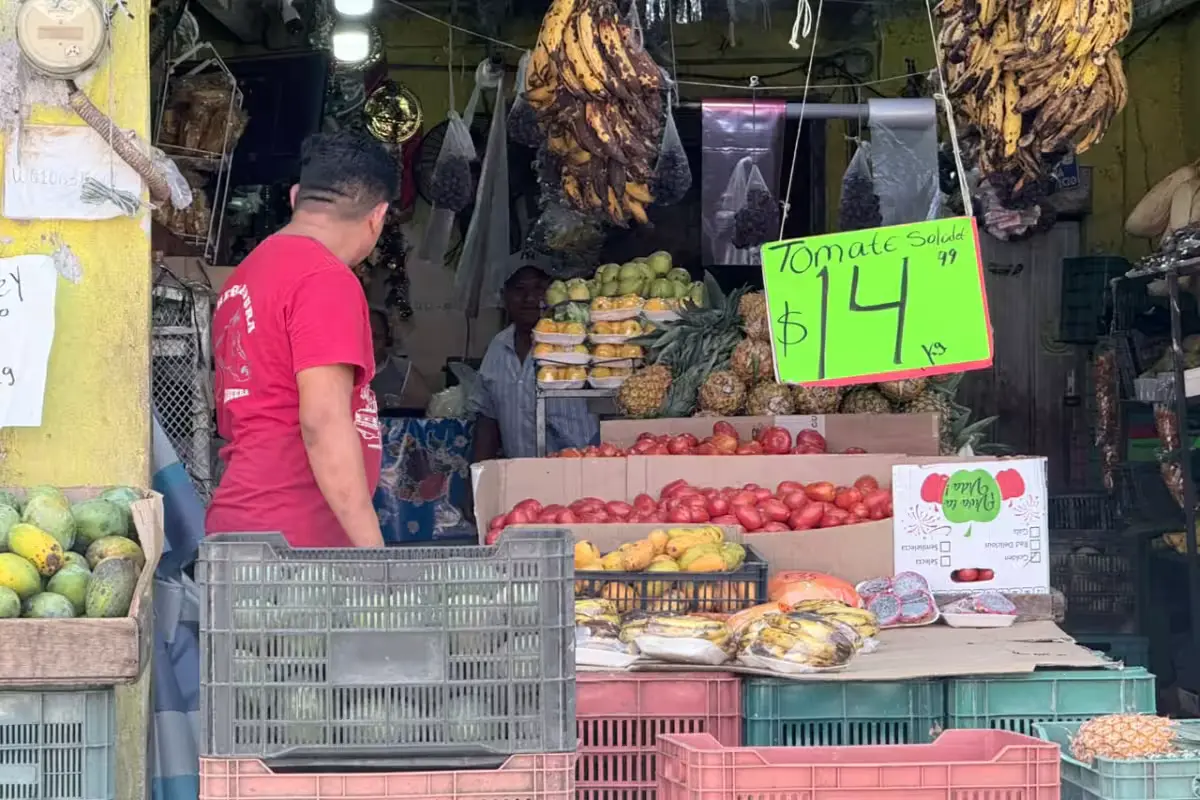 Grocery shoppers in Merida, Yucatan, face rising prices for food and services in August 2026.