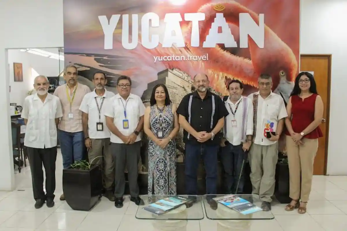 Tourism officials of the Sefotur meet with certified tourist guides in Merida, Yucatan.