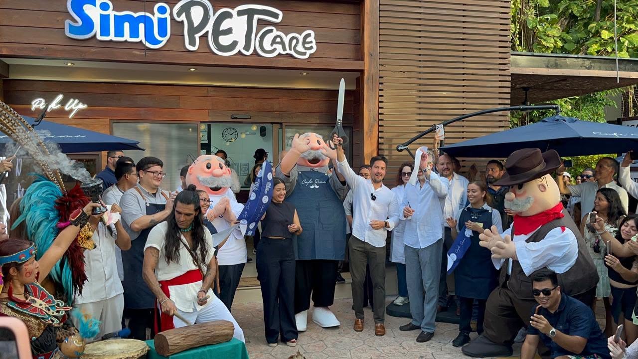 Dr Simi Pet Care and Cafe opens in Playa del Carmen