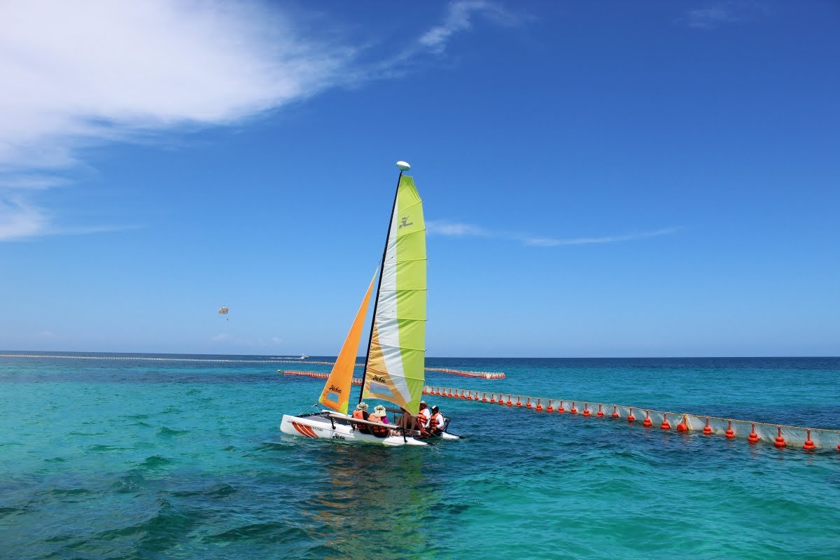 Sargassum barrier on it's way to puerto aventuras