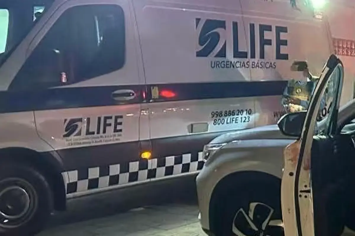 The Hotel Solymar in Cancun's Hotel Zone where a man was fatally stabbed inside a parked vehicle