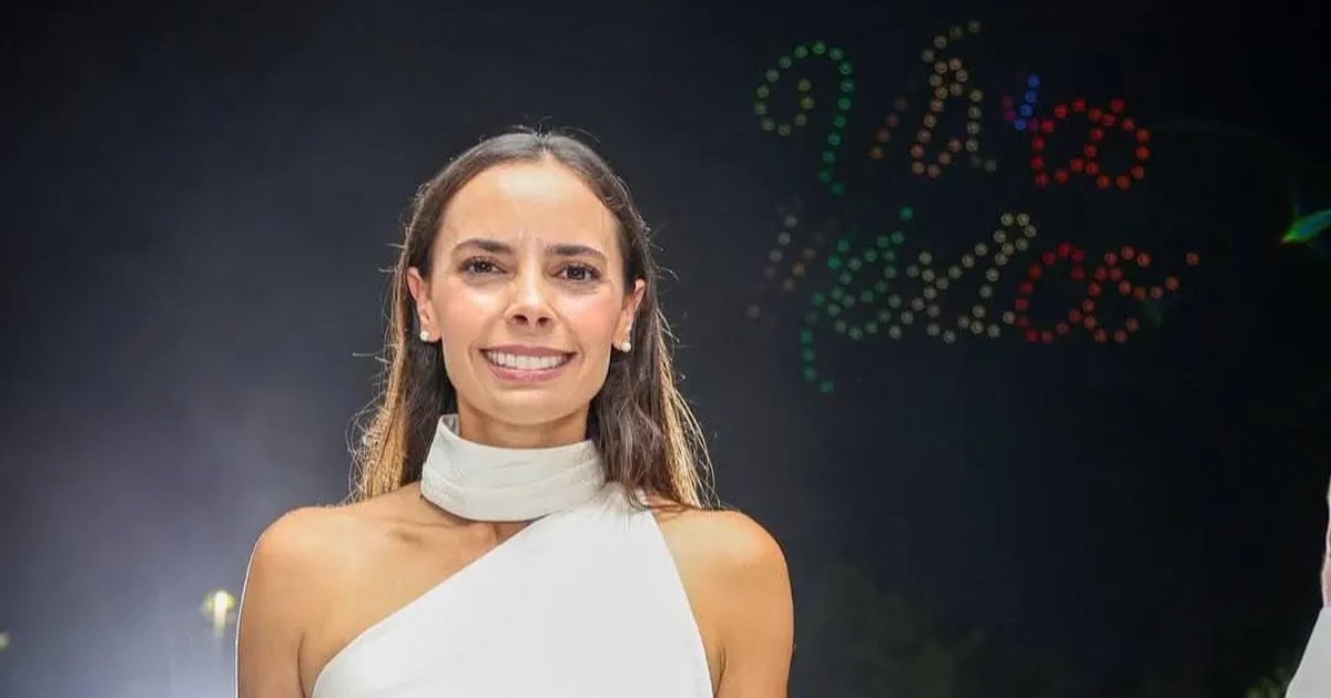 Cancún mayor Ana Paty Peralta de la Peña speaking at a public event in Benito Juárez, Quintana Roo