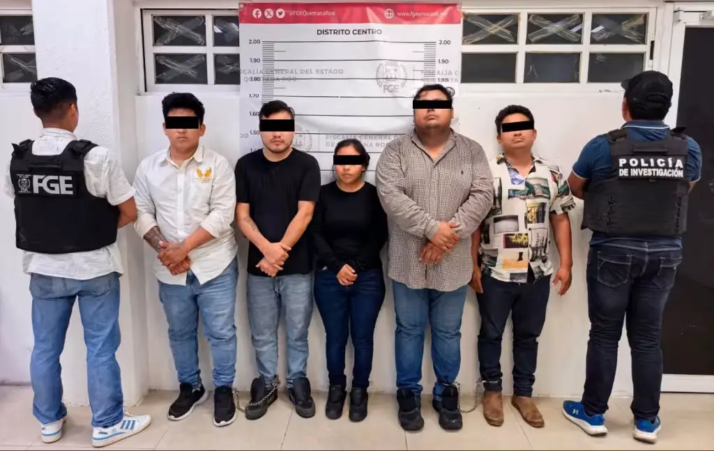 Five people accused of stealing wake equipment from a funeral home in Tulum, Quintana Roo, Mexico
