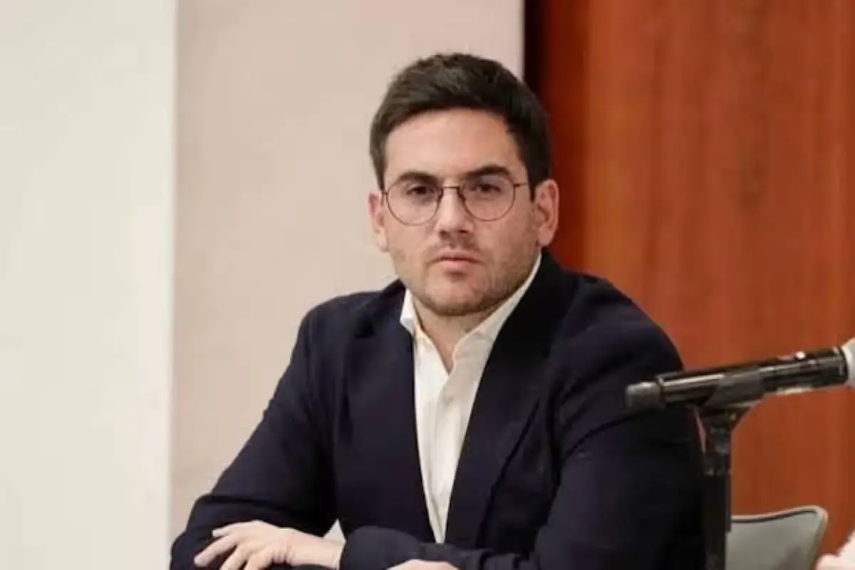 Óscar Rébora Aguilera, head of Quintana Roo's Secretariat of Ecology and Environment (SEMA), faces calls to resign over the Alux 33 mangrove authorization