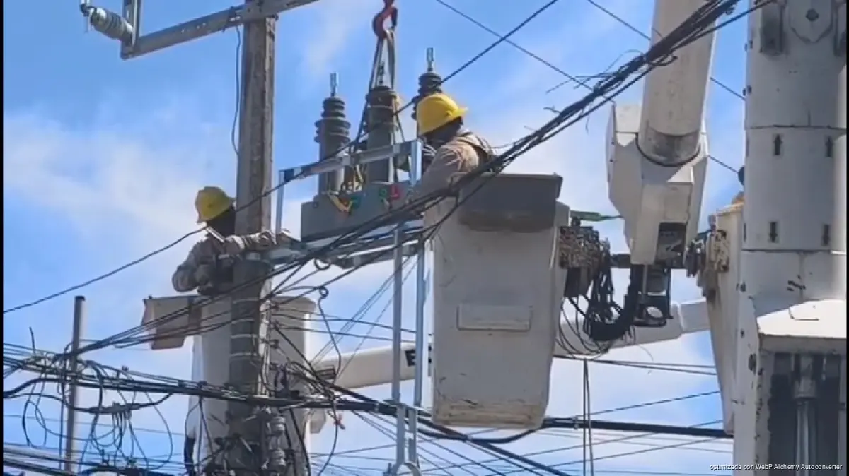 Electricity transmission lines and a substation in Playa del Carmen, Quintana Roo, where officials are linking new housing approvals to power grid investment