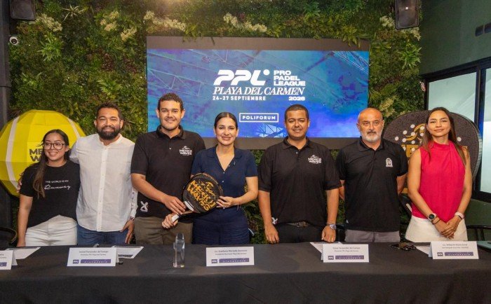 Officials and promoters at the Pro Padel League 2026 presentation in Playa del Carmen